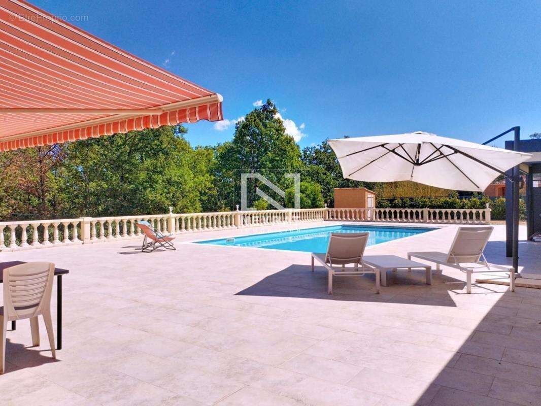 Fayence - maison de plain-pied - superbe espace piscine - double garage - photo 5
