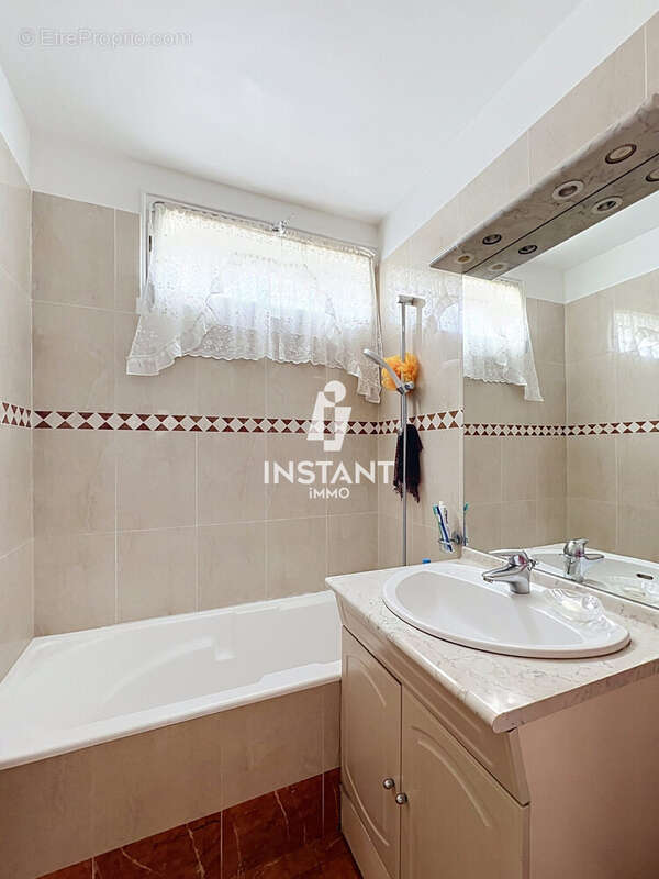 Appartement 78 m² à Creteil  - photo 7