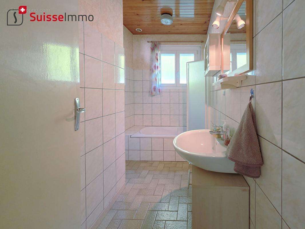 Maison à L&#039;ISLE-SUR-LE-DOUBS