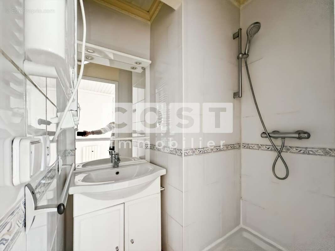 Appartement à COLOMBES