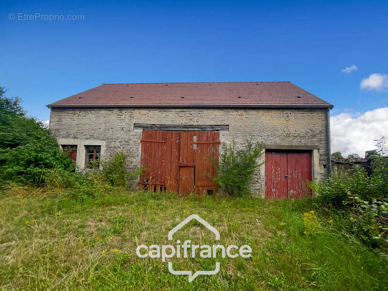 Ensemble immobilier à rénover - photo 10
