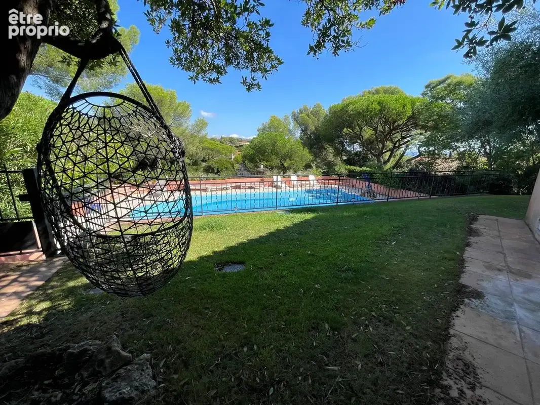 Demeure d’Exception à Sainte-Maxime : Luxe, Vue Mer & Accès Direct à La Plage - photo 3