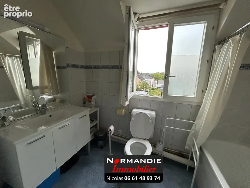Rare et exceptionnelle maison 4 chambres Lillebonne 163 000 € - photo 10