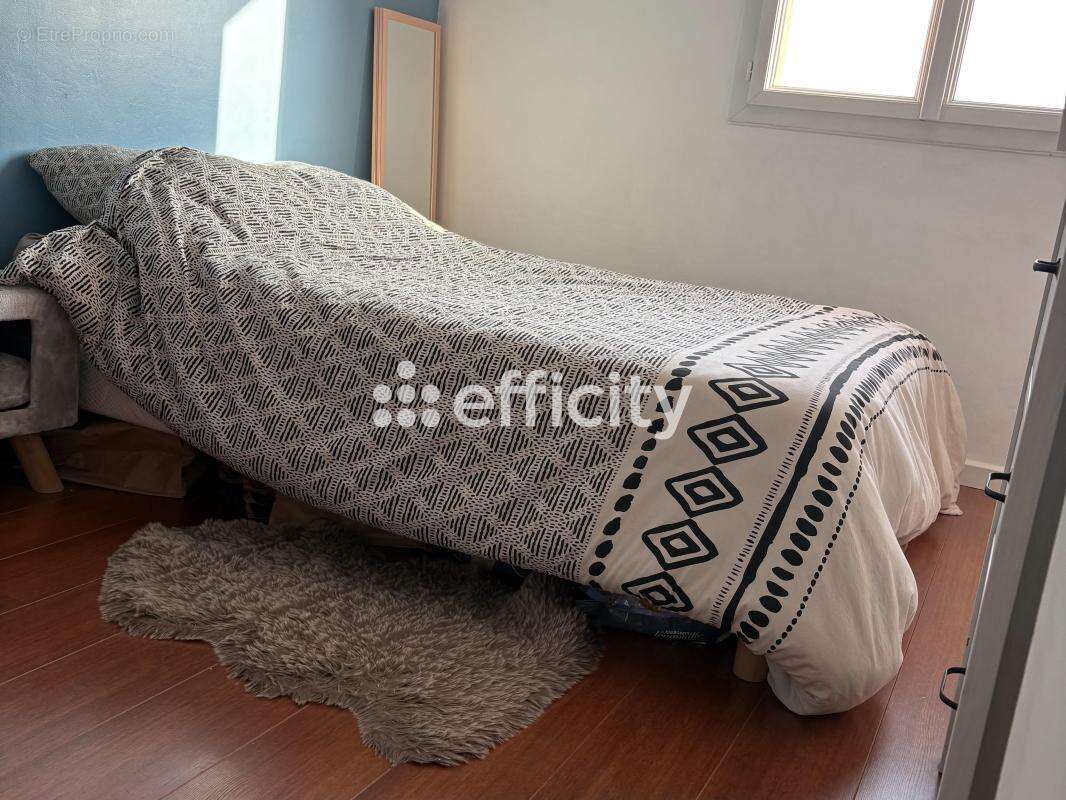 Appartement à TINQUEUX