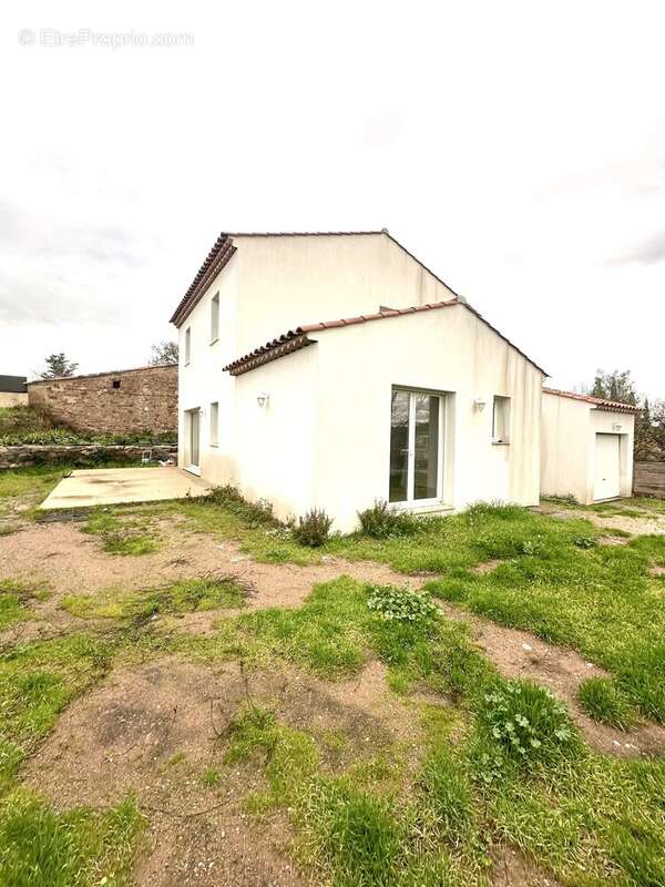 Maison à PUGET-SUR-ARGENS
