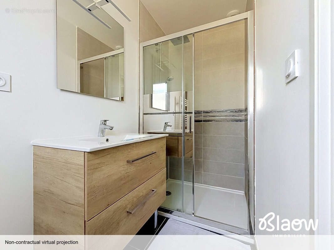 Maison 110 m² à Loyettes  - photo 9