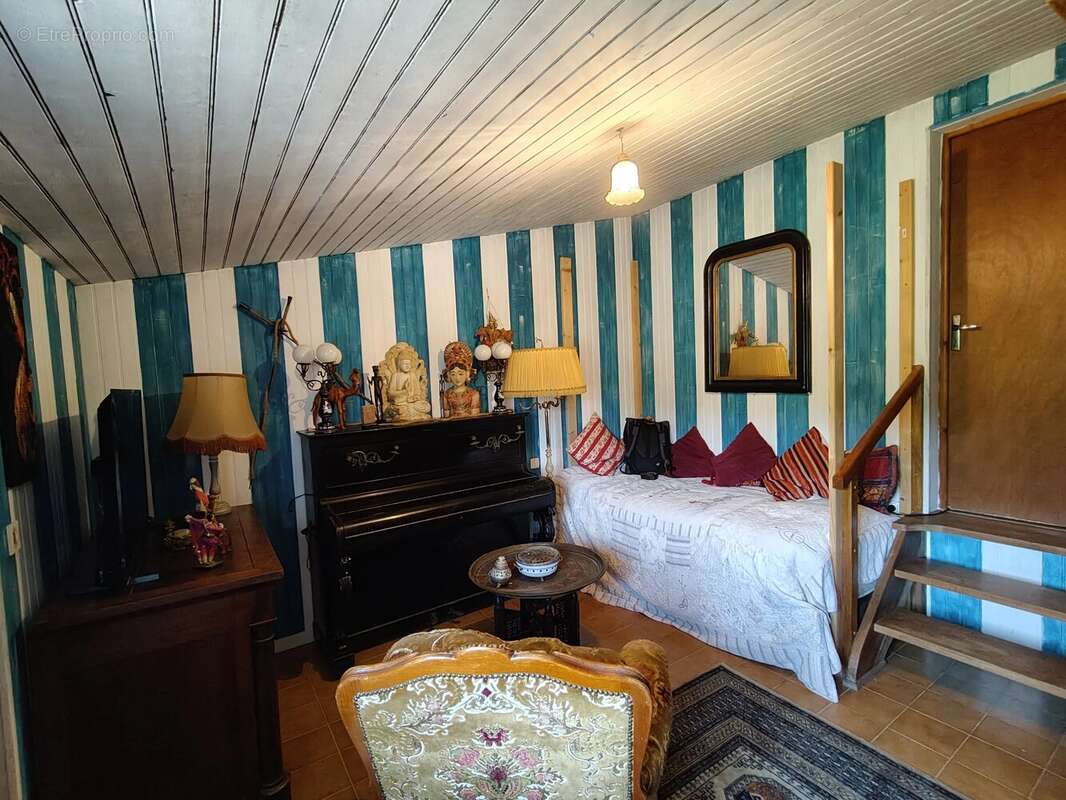 Maison à ROUSSINES