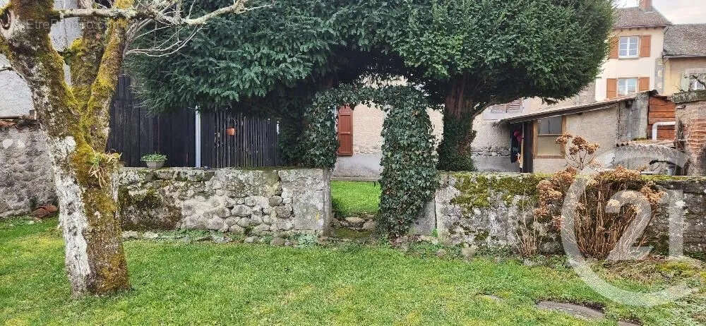 Maison 130 m² à Arpajon-Sur-Cere  - photo 4