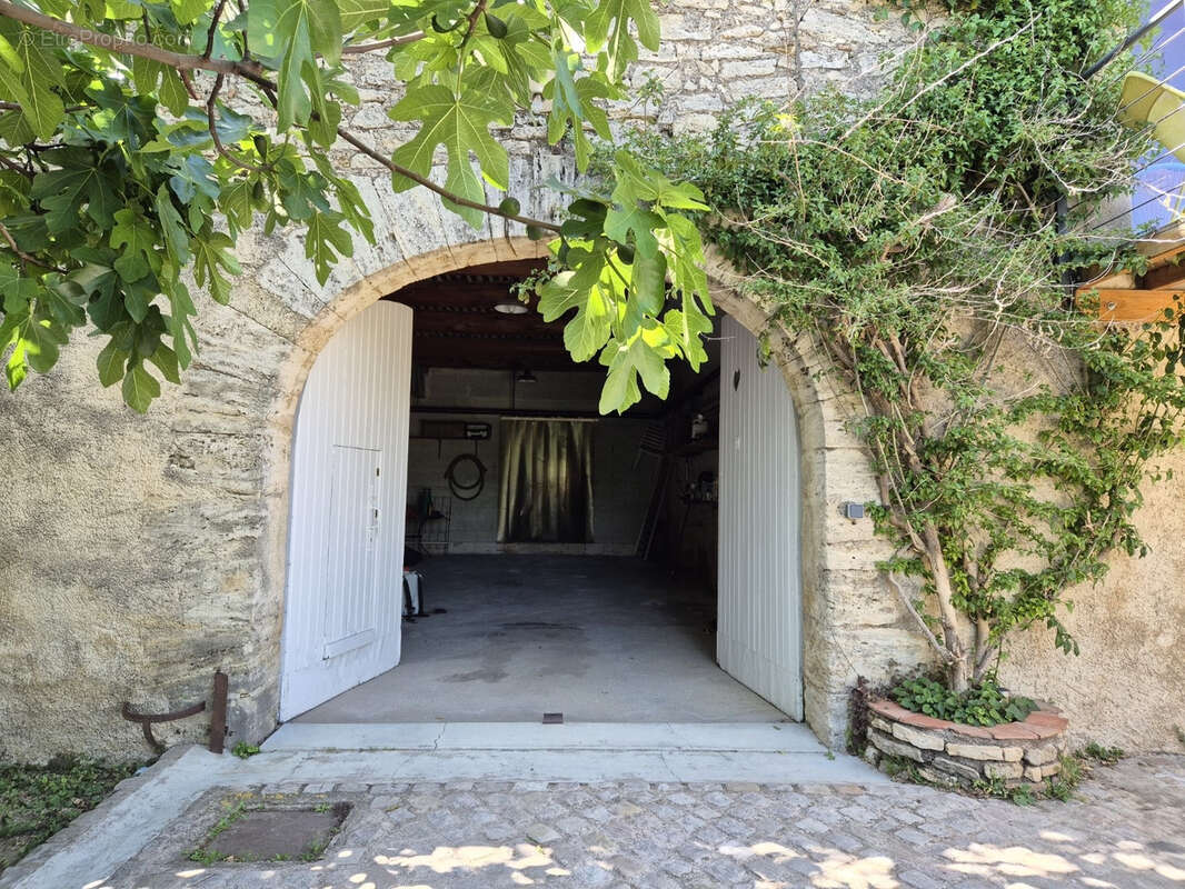 Maison à PEZENAS