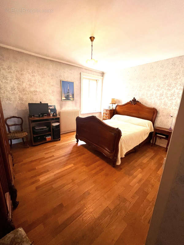 Maison à CHAMPAGNE-AU-MONT-D&#039;OR