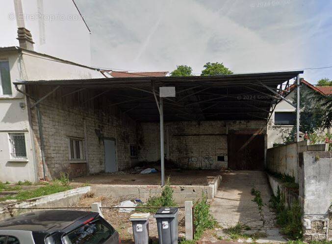 Terrain à CONFLANS-SAINTE-HONORINE