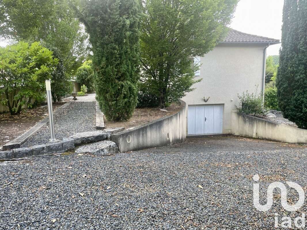 Photo 9 - Maison à LE LARDIN-SAINT-LAZARE