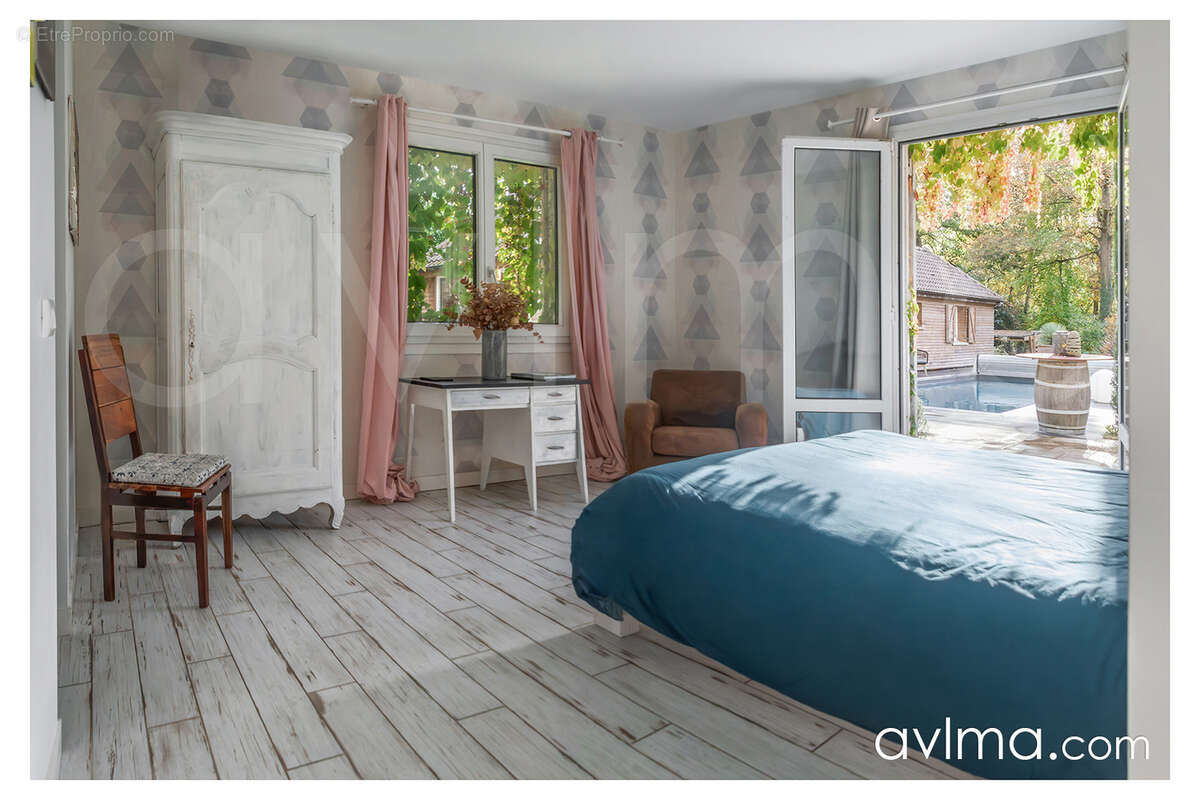 Maison à L&#039;ETANG-LA-VILLE