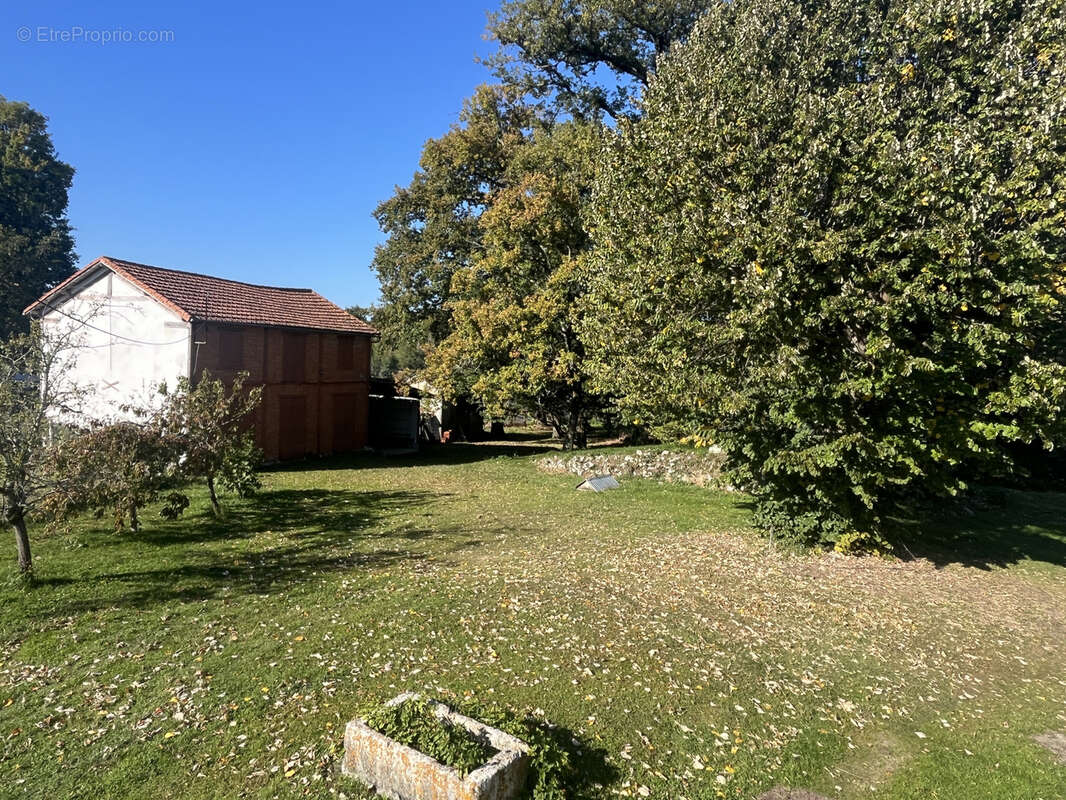 Maison à LES MATHES