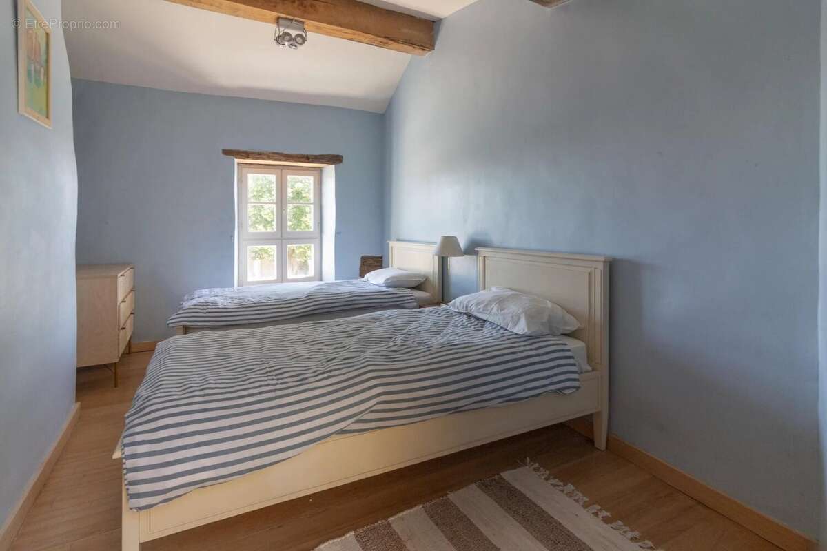 Maison à CHATEAUNEUF-SUR-CHARENTE