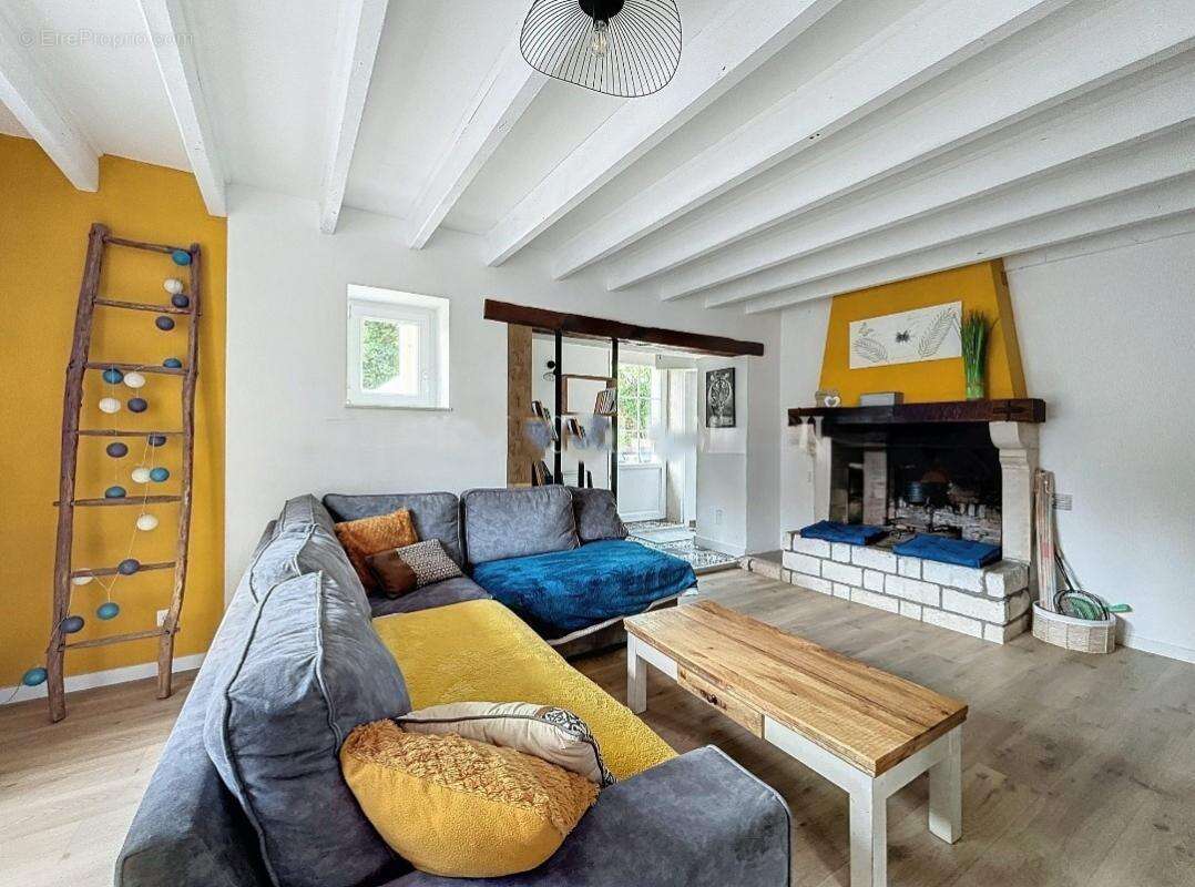 Maison à MAREUIL-SUR-LAY-DISSAIS