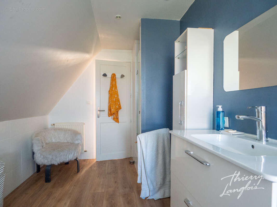 Villa de 285m2 habitables en semi plain pied - photo 21