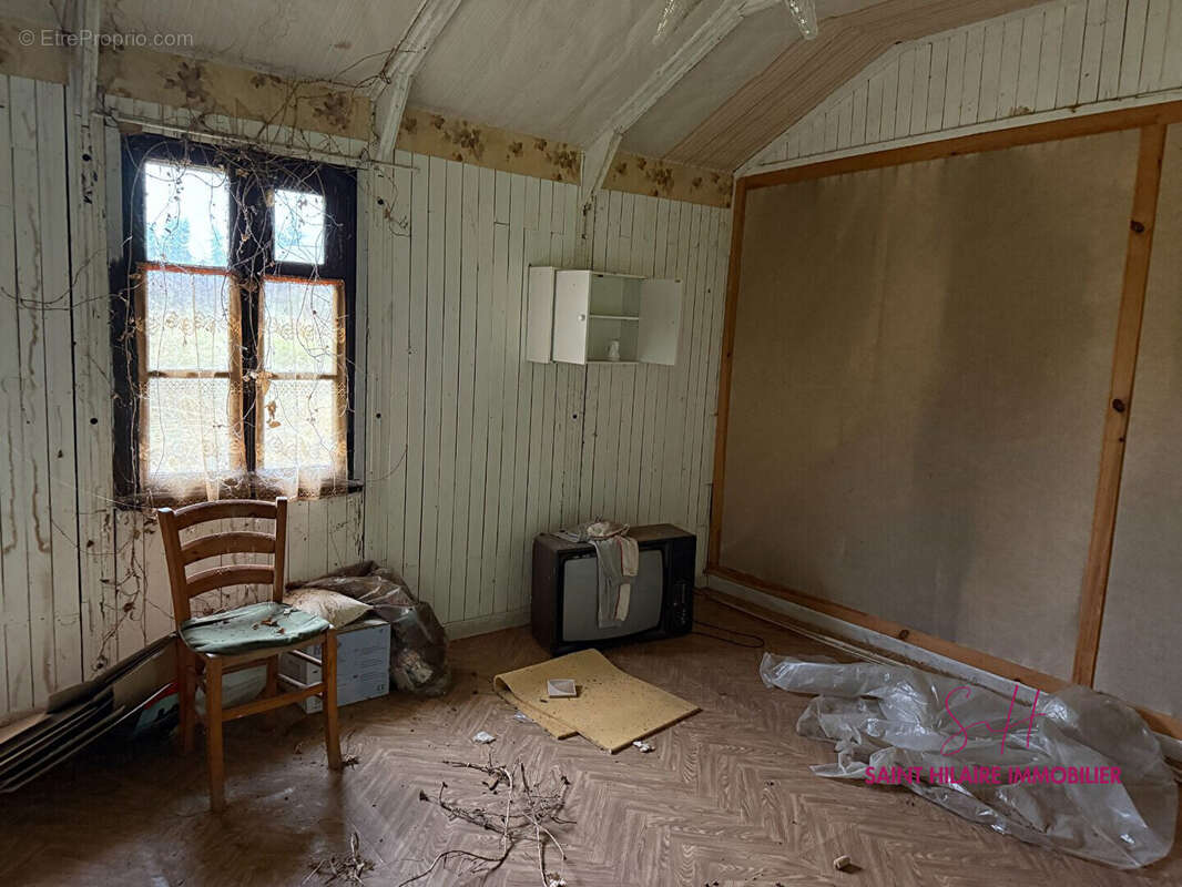 Terrain à SAINT-HILAIRE-SAINT-MESMIN