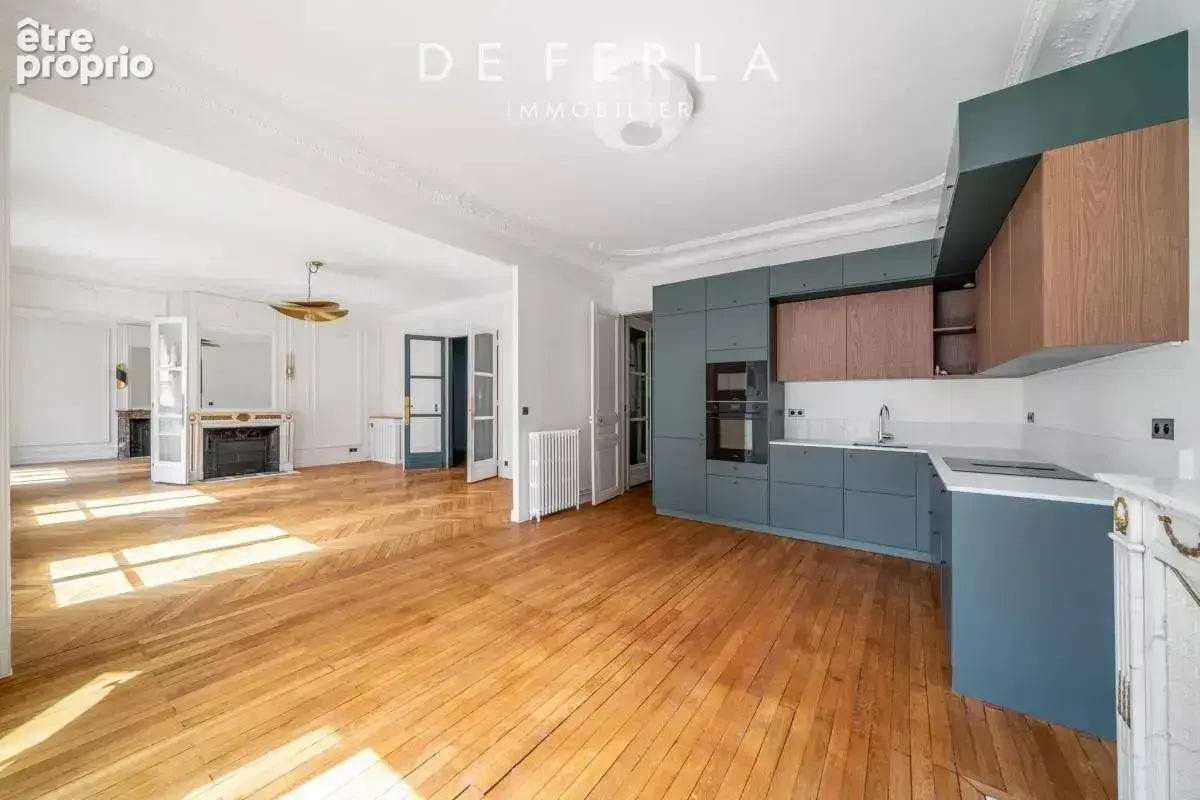 Sèvres / Duroc -  Haussmanien & Étage élevé - 5 chambres - photo 5