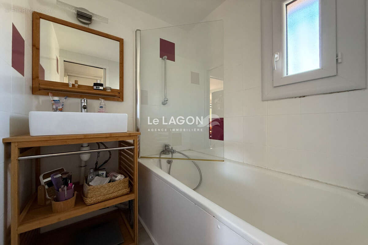 Maison 53 m² à Saint-Cyprien  - photo 6