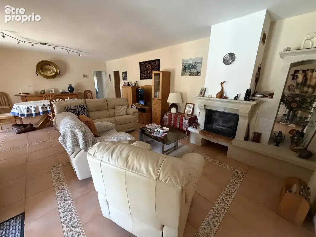 Jolie plain-pied sur 1500m2 de terrain proche ST QUENTIN LA POTERIE - photo 7