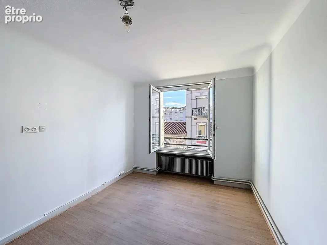 Appartement 2 pièces 46 m² à vendre à Le Chambon-Feugerolles (42500) - photo 64