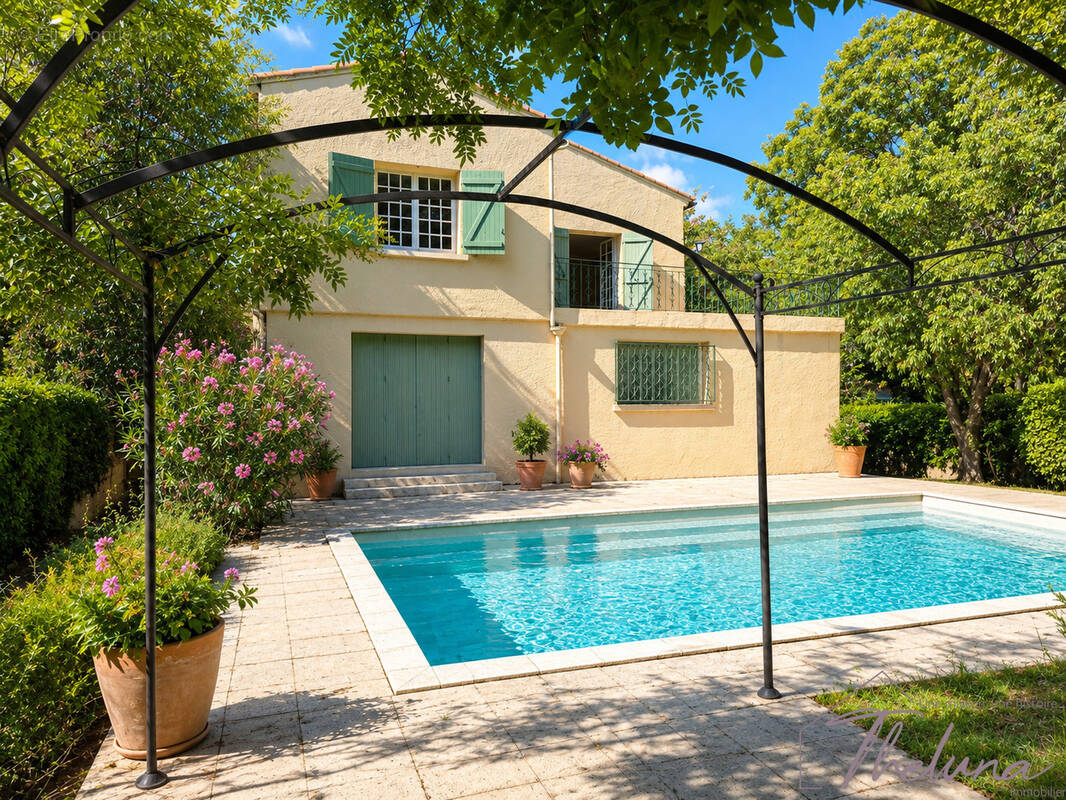 Maison à NIMES