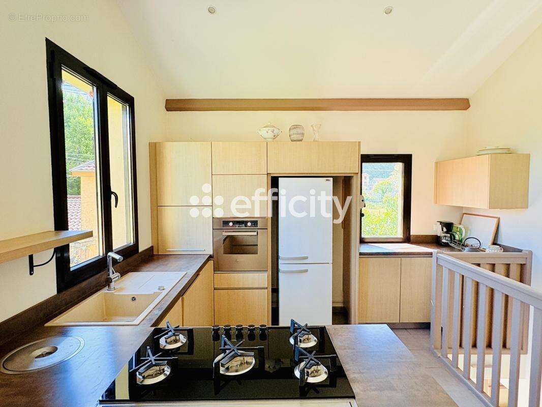 Maison à L&#039;ARBRESLE