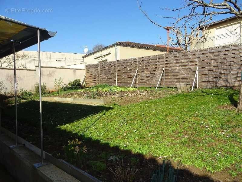 Maison à SAINT-JUNIEN