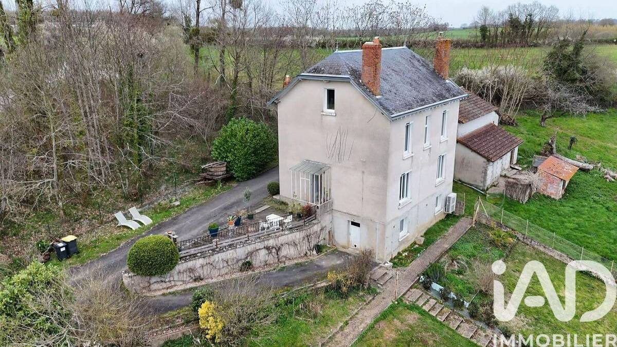 Photo 1 - Maison à LE VIGEANT