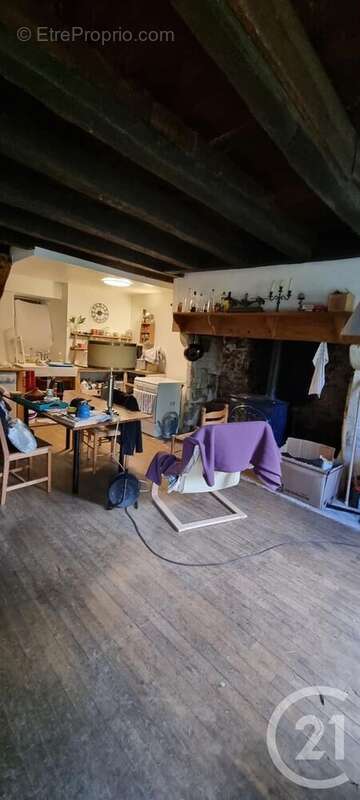 Maison à SAINT-SANTIN-CANTALES