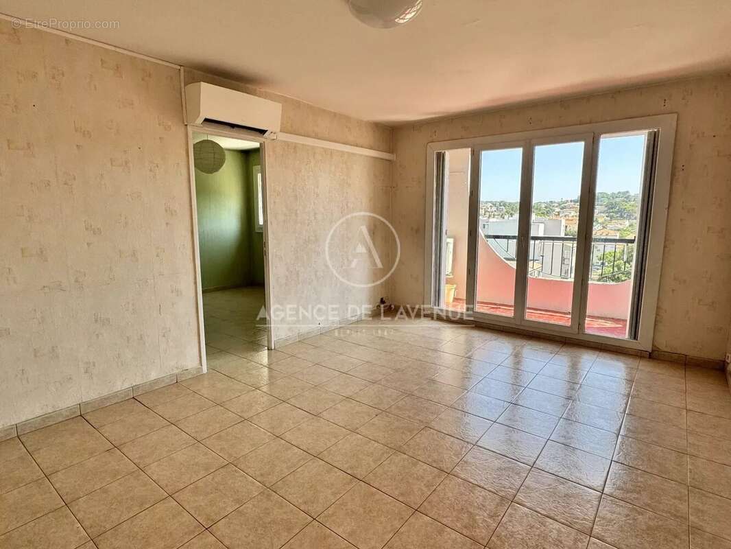 Appartement t4 83500 la seyne sur mer - photo 2