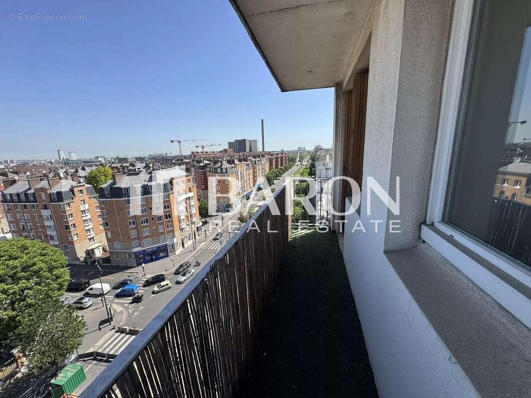 Appartement à PARIS-17E
