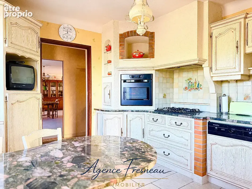 Maison familiale de 143 m² avec sous-sol, cave et jardin sans vis-à-vis - photo 4