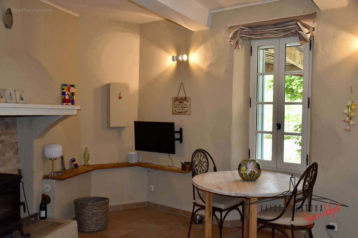 Maison à CRESTET