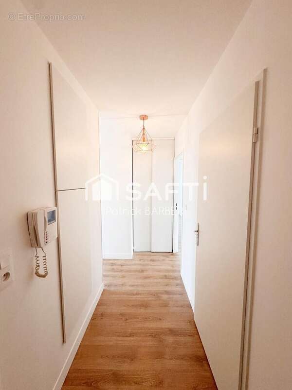 Photo 8 - Appartement à CERGY