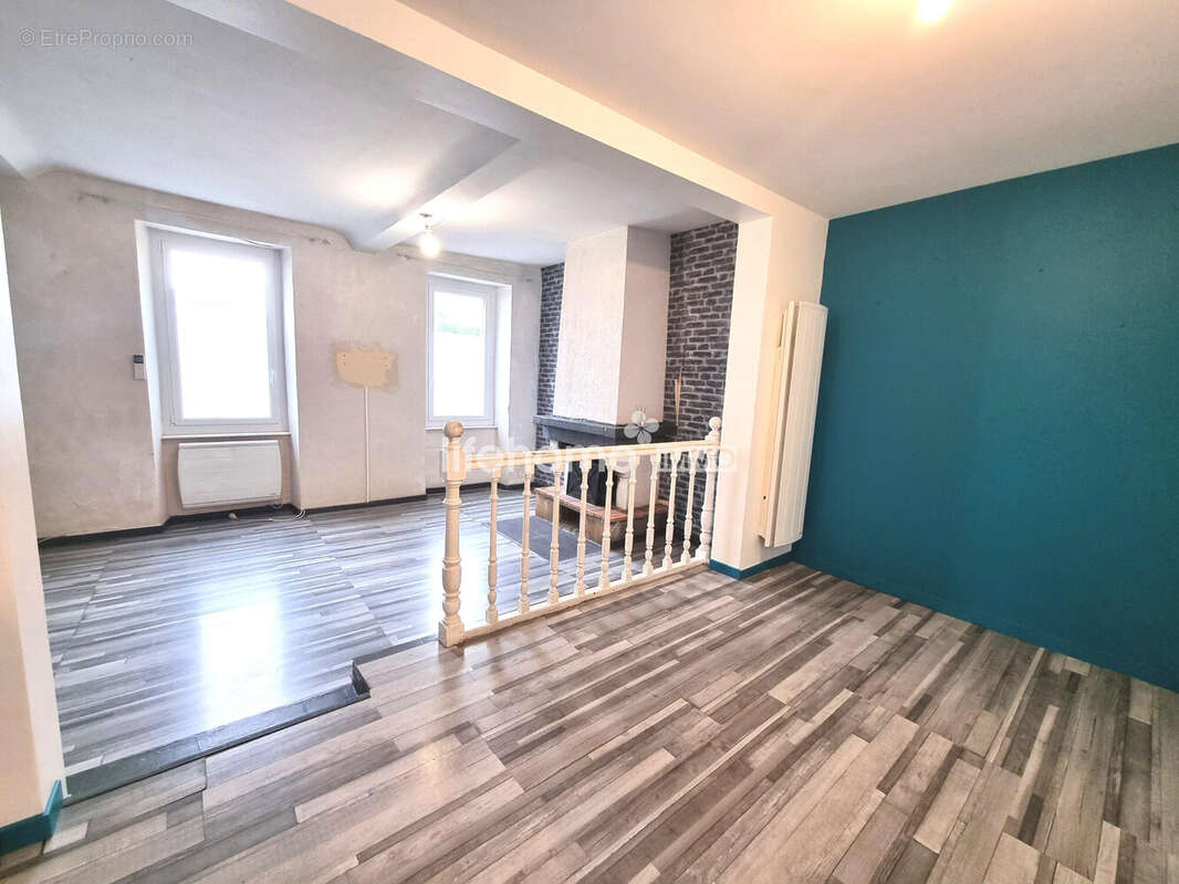 Maison à CAUMONT-L&#039;EVENTE