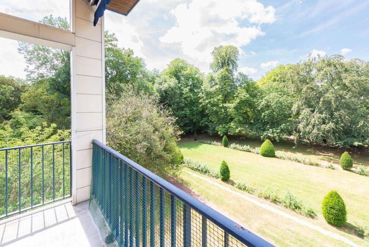 Appartement à LOUVECIENNES
