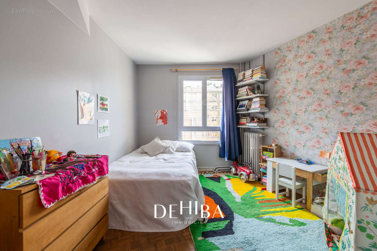 Charmant et grand t3 traversant avec balcon et vue dégagée - paris 12e - photo 5