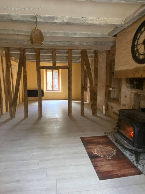 Maison à COGNAC-LA-FORET
