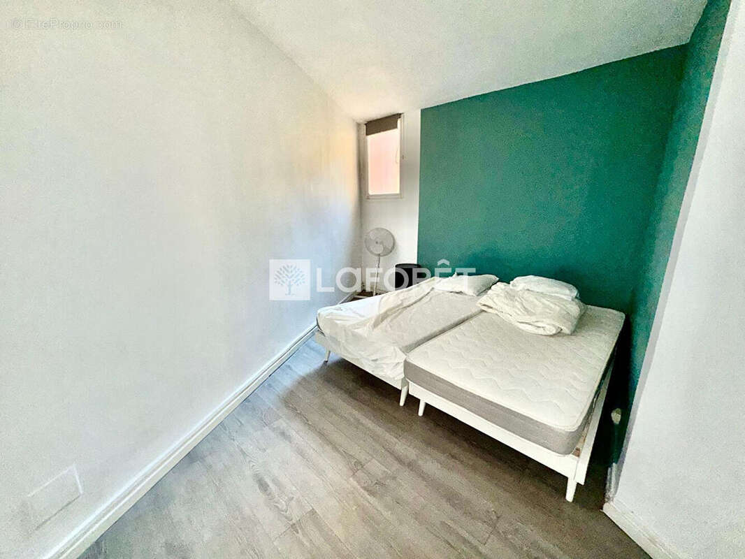 Appartement à MARSEILLE-2E
