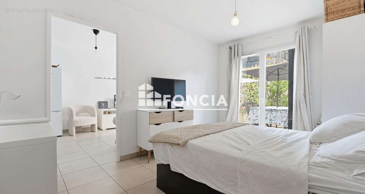 Cannet t2 immeuble neuf de 37m2+jardin de 40m2+parking privatif - photo 8