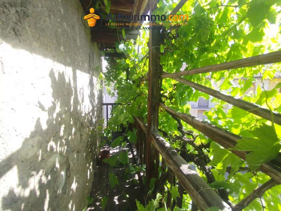 Grande maison de caractere de 105m² avec combles amenageables - photo 9