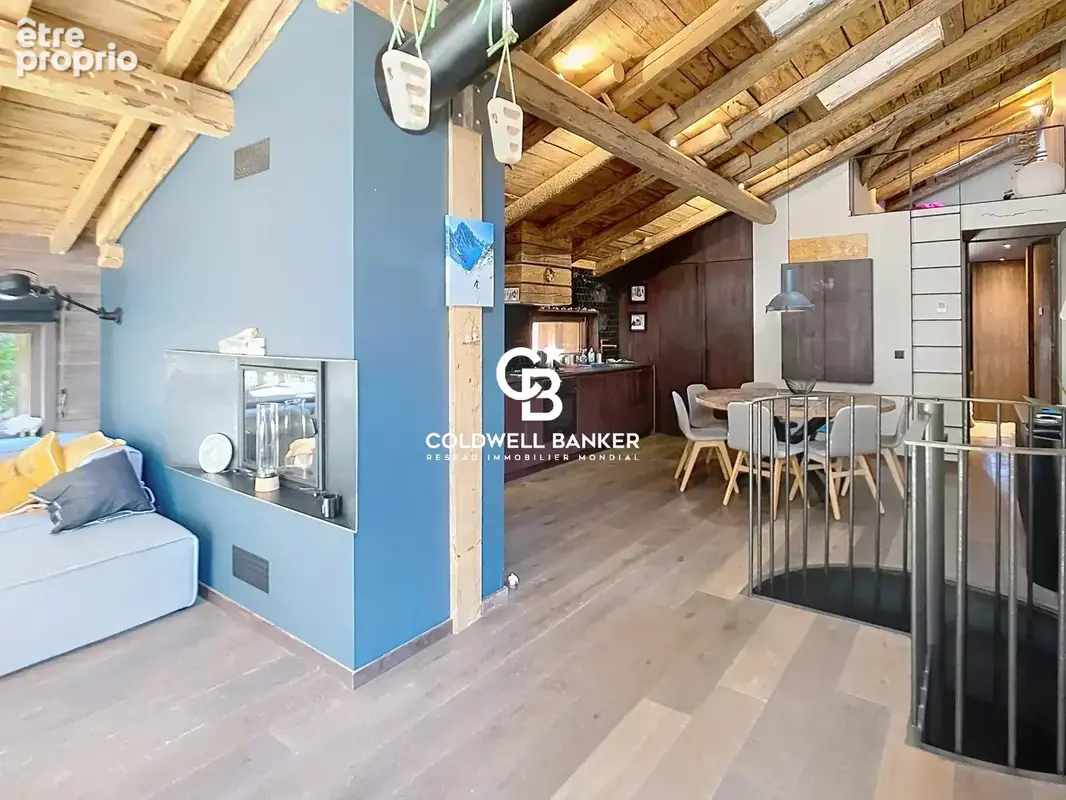 Chalet mitoyen - 121 m² - 5 chambres - Les Houches - photo 4