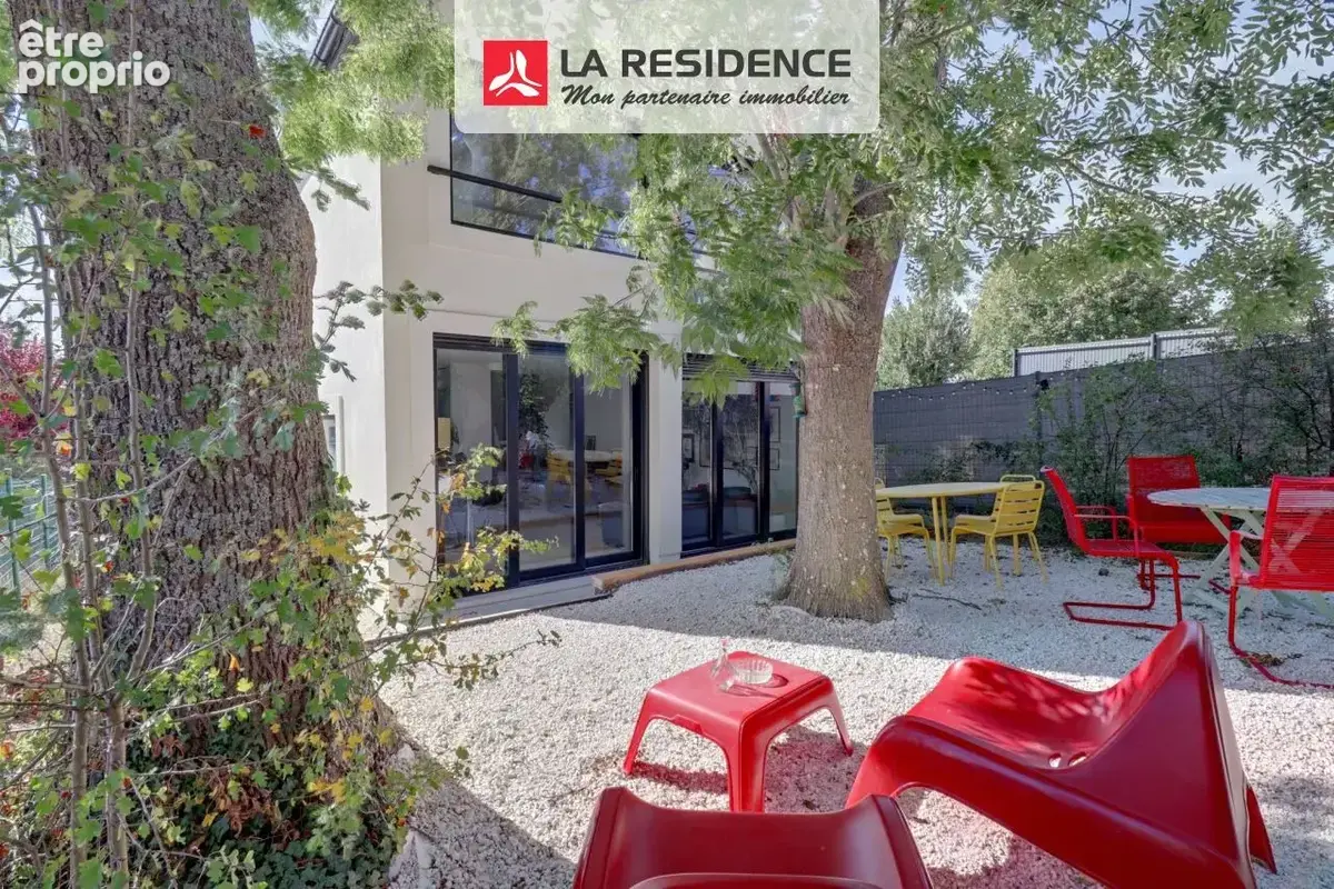 Photo Maison à Villiers-Saint-Frederic au prix de 670 000€