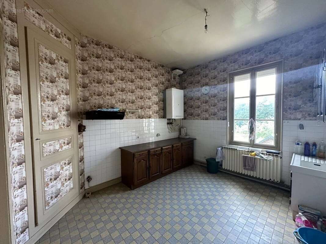 Maison à SAINT-GEORGES-DU-VIEVRE