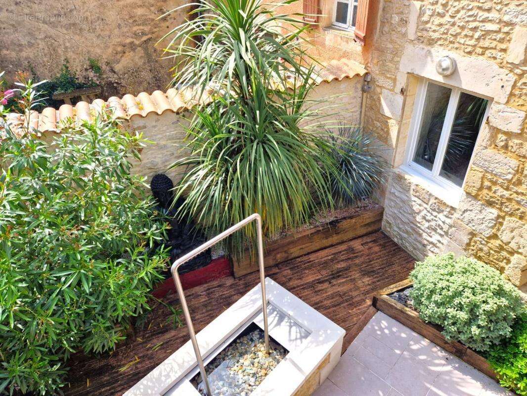 Maison à VERTEUIL-SUR-CHARENTE