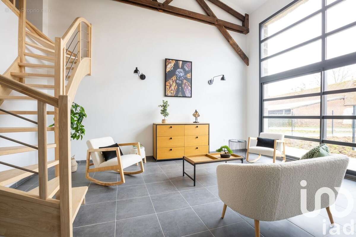 Photo 2 - Maison à RAINNEVILLE