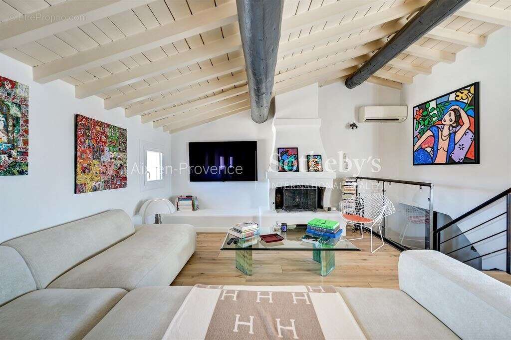 Appartement à AIX-EN-PROVENCE