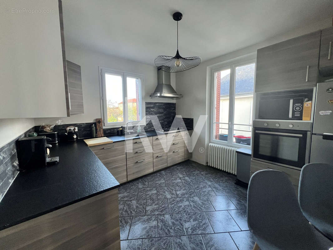 Appartement à FLEURY-LES-AUBRAIS